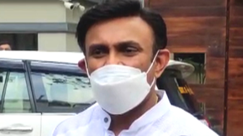 ಜನ ಸ್ವ-ಇಚ್ಛೆಯಿಂದ ಲಸಿಕೆ ಹಾಕಿಸಿಕೊಳ್ಳಬೇಕು: ಸುಧಾಕರ್