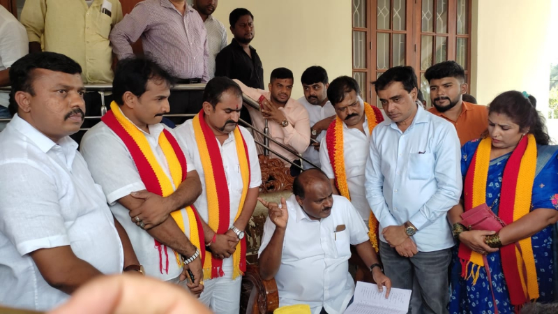 ಮುಂದಿನ ವಾರ ಕನ್ನಡಪರ ಸಂಘಟನೆಗಳ ಸಭೆ ಕರೆದ ಹೆಚ್.ಡಿ.ಕುಮಾರಸ್ವಾಮಿ