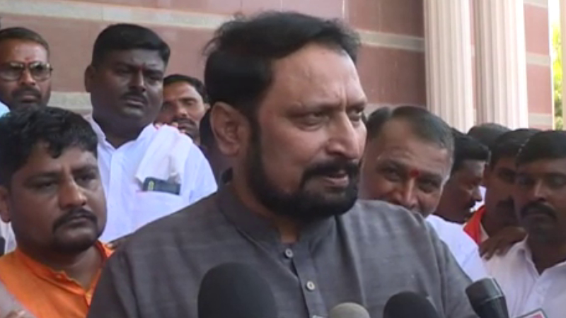 ಕಾಂಗ್ರೆಸ್‍ನವರಿಗೆ ಕೆಲಸದ ಕೊರತೆ ಇದೆ, ಹಾಗಾಗಿ ಈ ಪಾದಯಾತ್ರೆ: ಲಕ್ಷ್ಮಣ ಸವದಿ
