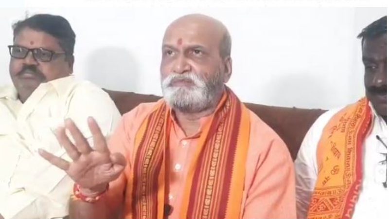 RSSನಂತಹ ದೇಶಭಕ್ತ ಸಂಘಟನೆಯನ್ನ ತೆಗಳುವ ನೈತಿಕತೆ ಸಿದ್ದರಾಮಯ್ಯಗೆ ಇಲ್ಲ: ಮುತಾಲಿಕ್