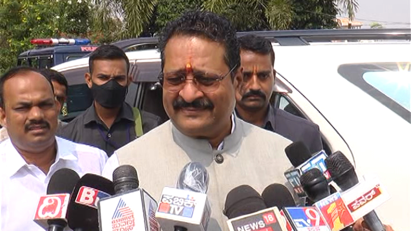 ಬಹುಮಾನ ಘೋಷಣೆ ಮಾಡಿದ ಸಂಘಟನೆಯ ಬಗ್ಗೆ ಸಮಗ್ರ ತನಿಖೆಯಾಗಬೇಕು: ಯತ್ನಾಳ್
