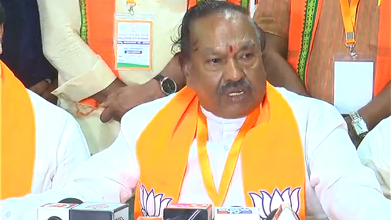 ಆನೆ ಗಾತ್ರದ ಮೋದಿ ಬಗ್ಗೆ ತಿಗಣೆ ಗಾತ್ರದ ಪ್ರಿಯಾಂಕ್‌ ಖರ್ಗೆ ಮಾತಾಡಿದ್ದಾರೆ – ಈಶ್ವರಪ್ಪ ಲೇವಡಿ