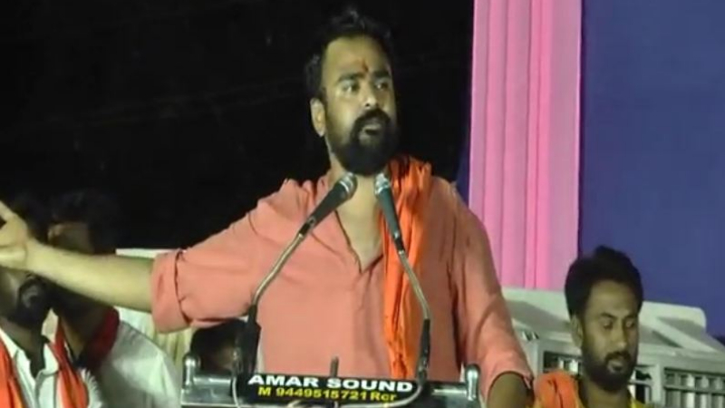 ಲವ್ ಜಿಹಾದ್ ಬದಲಿಗೆ `ಲವ್ ಕೇಸರಿ’ ಟ್ರೆಂಡ್ ಸೃಷ್ಟಿಸಲು ಶ್ರೀರಾಮಸೇನೆ ಕರೆ