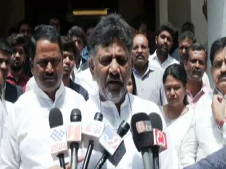 ಜಾತ್ರೆಯಲ್ಲಿ ತಡೆ ಹಾಕಿದ್ರು, ಜನರ ಹೊಟ್ಟೆ ಉರಿದಿದ್ದಕ್ಕೆ ಹೀಗೆಲ್ಲಾ ಆಗಿದೆ: ಡಿಕೆಶಿ