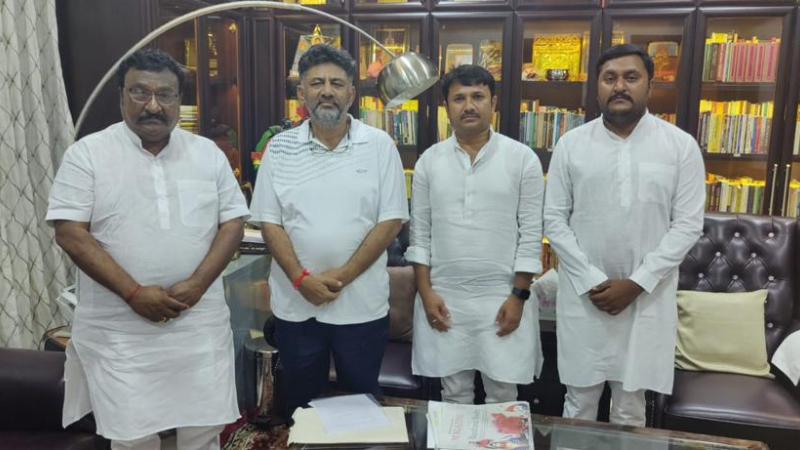 ಜೆಡಿಎಸ್‌ನ ಮತ್ತೊಂದು ವಿಕೆಟ್ ಪತನ – ಶೀಘ್ರವೇ ಕಾಂಗ್ರೆಸ್‌ ಸೇರಲಿದ್ದಾರೆ ಮಾಜಿ ಎಂಎಲ್‌ಸಿ