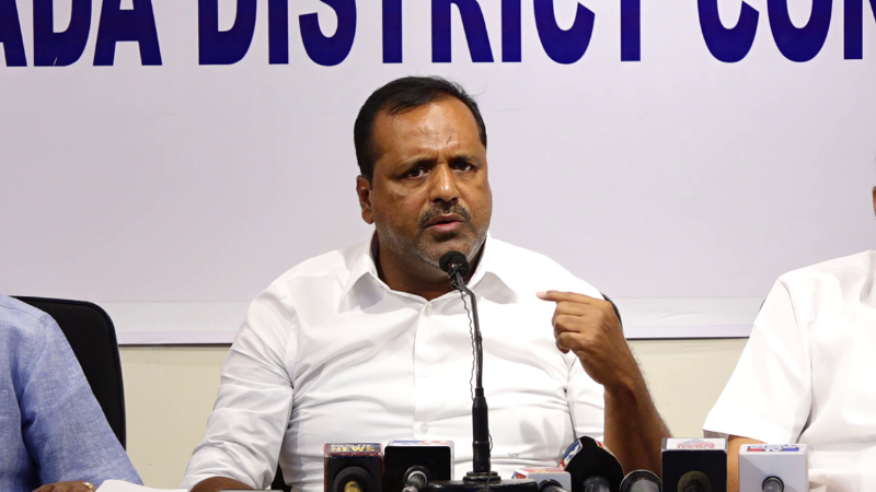 ಕೊನೆ ಉಸಿರೆಳೆಯುತ್ತಿರುವ ಬಿಜೆಪಿ ಸರ್ಕಾರಕ್ಕೆ ಟಿಪ್ಪು, ಭಯೋತ್ಪಾದನೆ, ಎಸ್‍ಡಿಪಿಐ ಆಕ್ಸಿಜನ್ ಆಗ್ತಿದೆ: ಯುಟಿ ಖಾದರ್