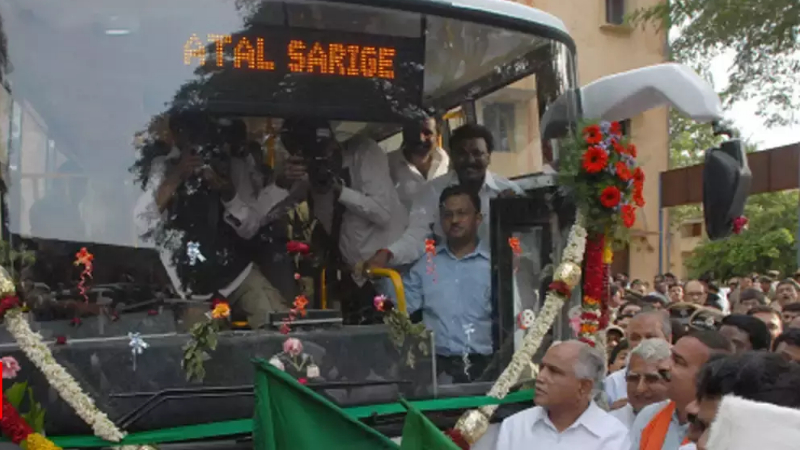 ವಾಜಪೇಯಿಗೆ ಬಿಜೆಪಿ ಸರ್ಕಾರದಿಂದ ಅಗೌರವ – ಆಪ್ ಕಿಡಿ