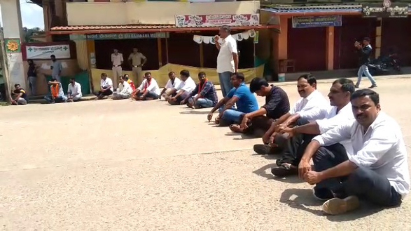 ಅಭಿವೃದ್ಧಿ ಯಾರು ಬೇಕಾದ್ರು ಮಾಡ್ತಾರೆ, ಹಿಂದೂ ಸಮಾಜ ಉಳಿಸೋದ್ಯಾರು- ಸರ್ಕಾರಕ್ಕೆ ಬಜರಂಗದಳ ಪ್ರಶ್ನೆ