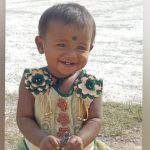 ತಂದೆಯಿಂದಲೇ ಅಚಾತುರ್ಯ – ಆಟವಾಡುತ್ತಿದ್ದ ಮಗುವಿನ ಮೇಲೆ ಈಚರ್ ವಾಹನ ಹರಿದು ಸಾವು