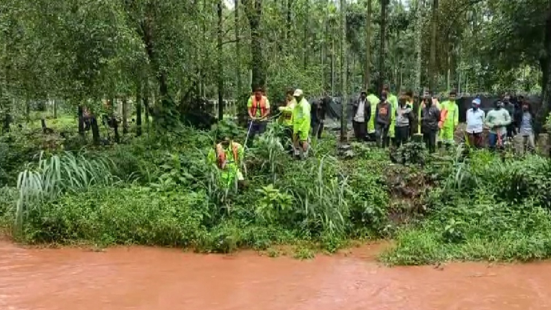 ಹಳ್ಳದಲ್ಲಿ ಕೊಚ್ಚಿ ಹೋದ ಬಾಲಕಿಯ ಪತ್ತೆಗೆ SDRF ತಂಡ ಆಗಮನ