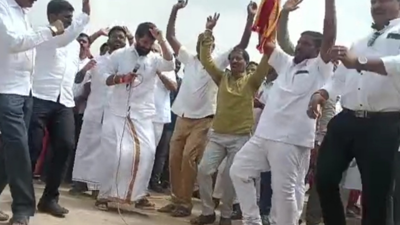 ‘ಹುಟ್ಟಿದರೆ ಕನ್ನಡ ನಾಡಲ್ಲಿ ಹುಟ್ಟಬೇಕು’ ಹಾಡಿಗೆ ಸಿ.ಟಿ ರವಿ ಮಸ್ತ್ ಸ್ಟೆಪ್