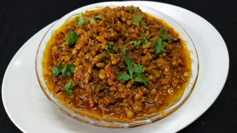 ಆರೋಗ್ಯಕರ ಮೊಳಕೆ ಬರಿಸಿದ ಹೆಸರುಕಾಳಿನ ಪಲ್ಯ