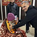 98 ವರ್ಷದ ವೃದ್ಧ ಜೈಲಿನಿಂದ ಬಿಡುಗಡೆ – ಎಸ್ಕಾರ್ಟ್ ನೀಡಿ ಮನೆಗೆ ಕಳುಹಿಸಿದ ಪೊಲೀಸರು