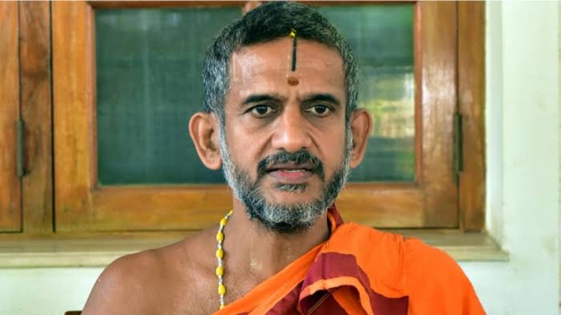 ಮಠಗಳು, ರಾಜಕೀಯ ಪಕ್ಷಗಳು ಭೇದ ಮಾಡೋದನ್ನ ನಿಲ್ಲಿಸಬೇಕು – ಪೇಜಾವರ ಶ್ರೀ