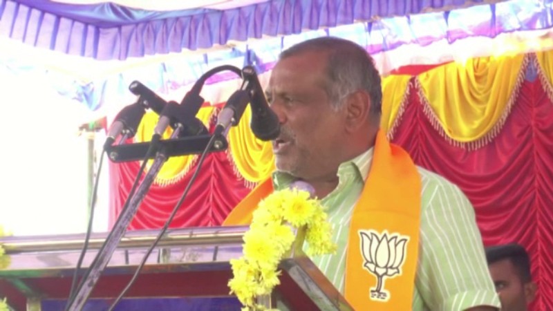 ಅಪ್ಪ, ಮಕ್ಕಳ ಜೊತೆ ರಾಜ್ಯ ದೋಚಲು ಈಗ ಮೊಮ್ಮಕ್ಕಳು ಶುರು ಮಾಡಿದ್ದಾರೆ : ಮಾಧುಸ್ವಾಮಿ