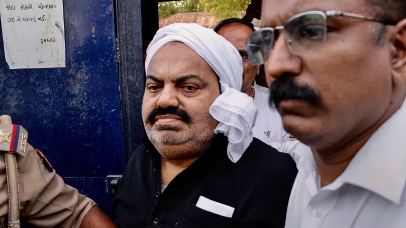 ಯುಪಿ ಪೊಲೀಸರಿಂದ ಹತ್ಯೆಯಾಗುವ ಭಯವಿದೆ – ಬಂಧನದಲ್ಲಿರುವ ಮಾಜಿ ಸಂಸದ ಅತಿಕ್ ಅಹಮ್ಮದ್