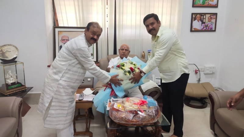 ಪಕ್ಷದಲ್ಲೇ ಉಳಿದುಕೊಳ್ಳುವಂತೆ ನಾರಾಯಣಗೌಡರಿಗೆ ಯಡಿಯೂರಪ್ಪ ಬುದ್ಧಿವಾದ