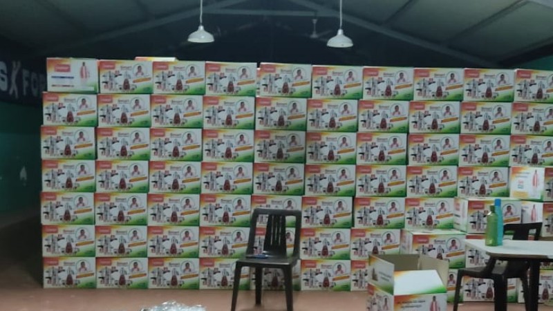 ಬಿಜೆಪಿ ಮುಖಂಡನ ಮಳಿಗೆ ಮೇಲೆ ದಾಳಿ – 3 ಕೋಟಿ ಮೌಲ್ಯದ ವಸ್ತುಗಳು ಜಪ್ತಿ