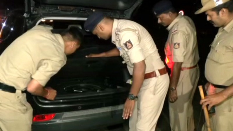 ಬೆಂಗಳೂರಿನಲ್ಲಿ ವಾಹನಗಳ ಪರಿಶೀಲನೆ ಆರಂಭ – ಮೊದಲ ದಿನವೇ 10 ಕೆಜಿ ಬೆಳ್ಳಿ ವಶ