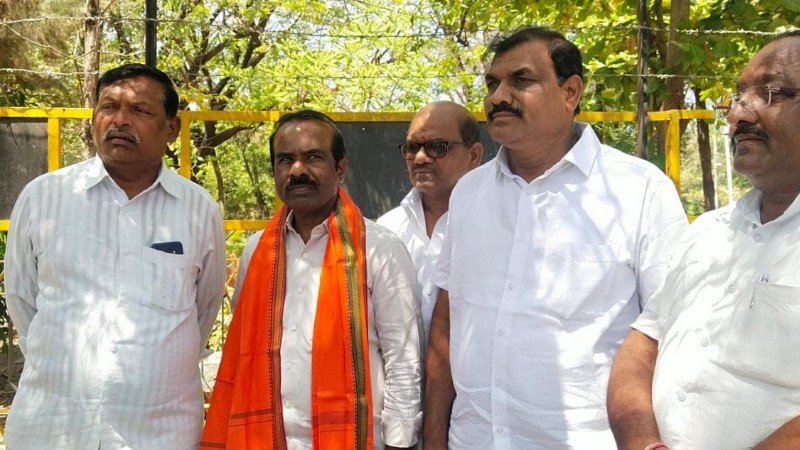 ಬಾಬುರಾವ್ ಚಿಂಚನಸೂರ್ ಅಲ್ಲ, ಚಂಚಲ ಸೂರ: ರವಿಕುಮಾರ್