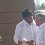 ಕುತೂಹಲ ಕೆರಳಿಸಿದ ಸುರೇಶ್- ವಿ.ಸೋಮಣ್ಣ ಗುಪ್ತ ಮಾತುಕತೆ
