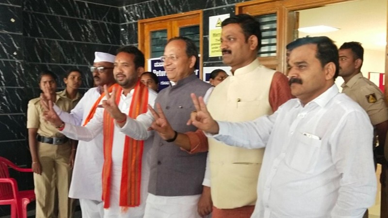 ಶೆಟ್ಟರ್,  ಸವದಿ ಕಾಂಗ್ರೆಸ್ ಸೇರಿ ಮುಂದೆ ಅನುಭವಿಸ್ತಾರೆ – ಅರುಣ್ ಸಿಂಗ್
