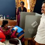 ವಿಧಾನಸಭೆ ಚುನಾವಣೆ 2023 : ಮೊದಲ ಮತದಾನ ಮಾಡಿದ ನಟಿ ಲೀಲಾವತಿ