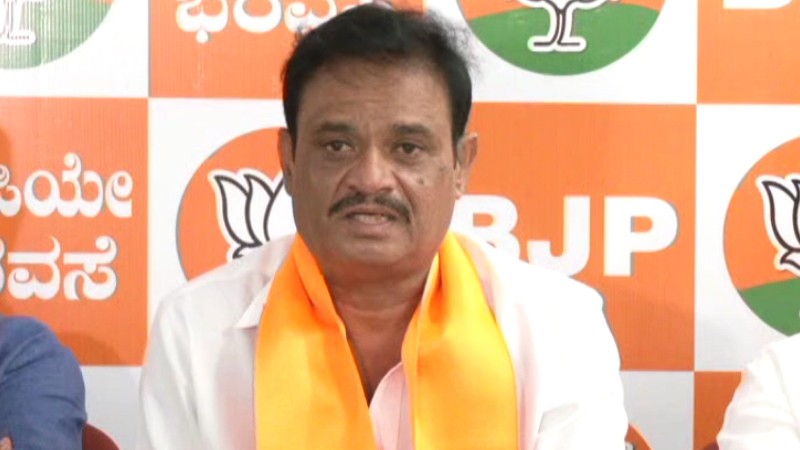 ಚುನಾವಣೆ ಸಂದರ್ಭದಲ್ಲಿ ವಿರೋಧ ಪಕ್ಷಗಳು ನಾನಾರೀತಿಯ ನಾಟಕಗಳನ್ನು ಮಾಡುತ್ತಿದೆ: ಮುನಿರತ್ನ