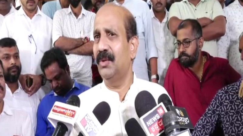 ಸತ್ತು ಮಲಗಿದ ನನ್ನ ಮೇಲೆ ಬಿಜೆಪಿಯ ಬಾವುಟ ಇರಬೇಕು: ರಘುಪತಿ ಭಟ್