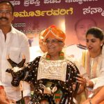 ನಿರ್ಮಾಪಕ ರಮೇಶ್ ರೆಡ್ಡಿ ನೇತೃತ್ವದಲ್ಲಿ ಸುಧಾಮೂರ್ತಿಗೆ ಸನ್ಮಾನ
