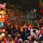 ಮೈಸೂರಿನಲ್ಲಿ ಮೋದಿ ಮೇನಿಯಾ – 4 ಕಿ.ಮೀ. ಭರ್ಜರಿ ರೋಡ್‍ ಶೋಗೆ ಜನಸಾಗರ