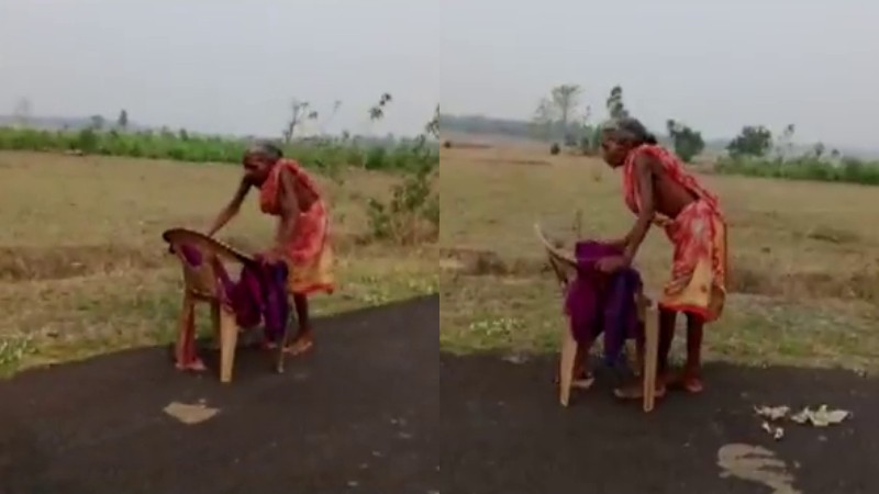 ಪಿಂಚಣಿಗಾಗಿ ನಡೆಯಲಾಗದೇ ಚೇರ್‌ ಹಿಡಿದು ಬ್ಯಾಂಕ್‌ಗೆ ಅಜ್ಜಿ ಅಲೆದಾಟ