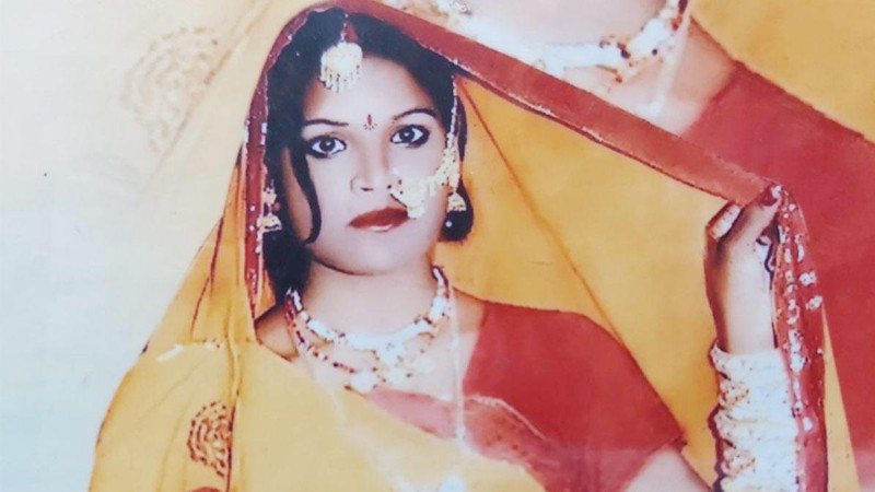 ಮತ್ತೊಬ್ಬನನ್ನ ಮದ್ವೆಯಾಗಲು ಓಡಿಹೋದ 4 ಮಕ್ಕಳ ತಾಯಿ – ಮುಂದೇನಾಯ್ತು ನೋಡಿ…
