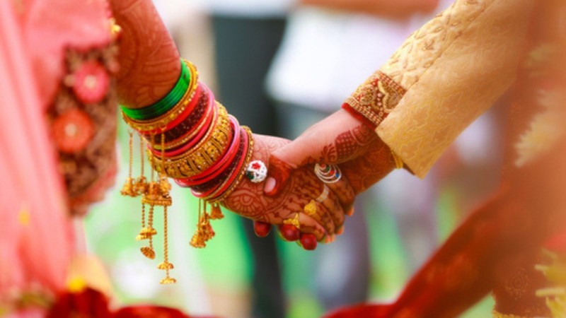 ಪರಾರಿಯಾಗಲು ಯತ್ನಿಸಿದ ವರನನ್ನು 20 ಕಿ.ಮೀ ಚೇಸ್ ಮಾಡಿ ಮಂಟಪಕ್ಕೆ ಕರೆತಂದ ಗಟ್ಟಿಗಿತ್ತಿ ವಧು!
