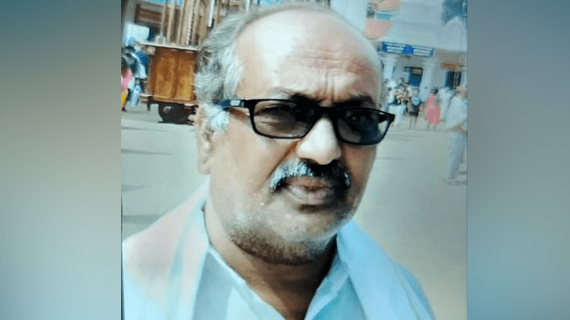 ಚುನಾವಣಾ ತರಬೇತಿ ಮುಗಿಸಿ ಮನೆಗೆ ಹೋಗುತ್ತಿದ್ದ ಶಿಕ್ಷಕ ಹೃದಯಾಘಾತದಿಂದ ಸಾವು