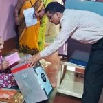 ವೋಟ್‌ ಹಾಕಿ ಸೈ ಎನಿಸಿಕೊಂಡ 104ರ ವೃದ್ಧೆ – ಉತ್ತರ ಕನ್ನಡ ಜಿಲ್ಲೆಯಲ್ಲಿ ಮತದಾನ ಶುರು