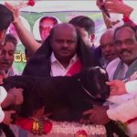 ಲಿಂಗಸುಗೂರು, ಮಾನ್ವಿಯಲ್ಲಿ HDK ಭರ್ಜರಿ ಮತಬೇಟೆ; ಕುಮಾರಸ್ವಾಮಿಗೆ ಟಗರು ಮರಿ ಗಿಫ್ಟ್‌