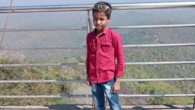 ಖೋ ಖೋ ಆಡುತ್ತಿದ್ದ ವಿದ್ಯಾರ್ಥಿ ಕುಸಿದು ಬಿದ್ದು ಸಾವು