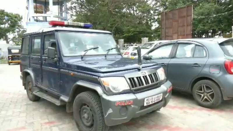 ಮನೆ ಬಾಗಿಲು ಮುರಿದು ಬಂದೂಕು ಕದ್ದ ಕಳ್ಳರು