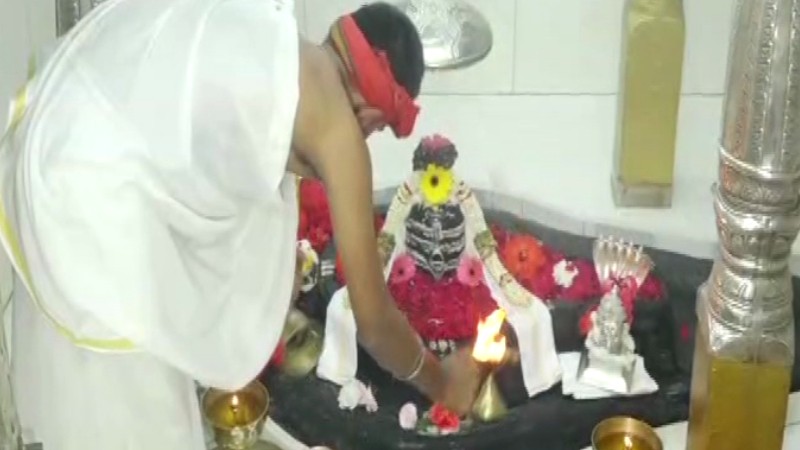 ಚಂದ್ರಯಾನ-3 ಯಶಸ್ಸಿಗೆ ಪ್ರಾರ್ಥಿಸಿ ಬೆಳಗಾವಿ ಕಪಿಲೇಶ್ವರ ಮಂದಿರದಲ್ಲಿ ಮಹಾರುಧ್ರಾಭಿಷೇಕ