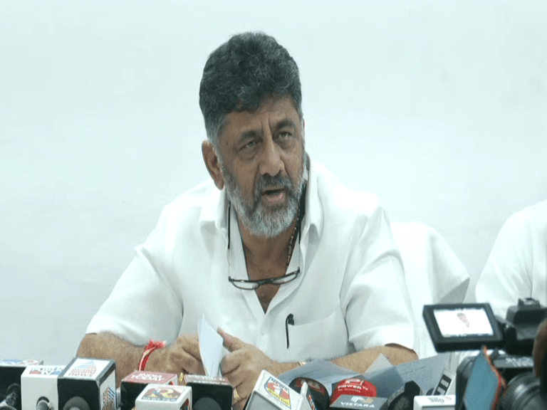 ನಾಳೆ ಬೆಳಗ್ಗೆ ಒಳಗಡೆ ಅಭ್ಯರ್ಥಿಗಳ ಹೆಸರು ಹೊರಬೀಳುತ್ತೆ: ಡಿಕೆಶಿ ಸುಳಿವು