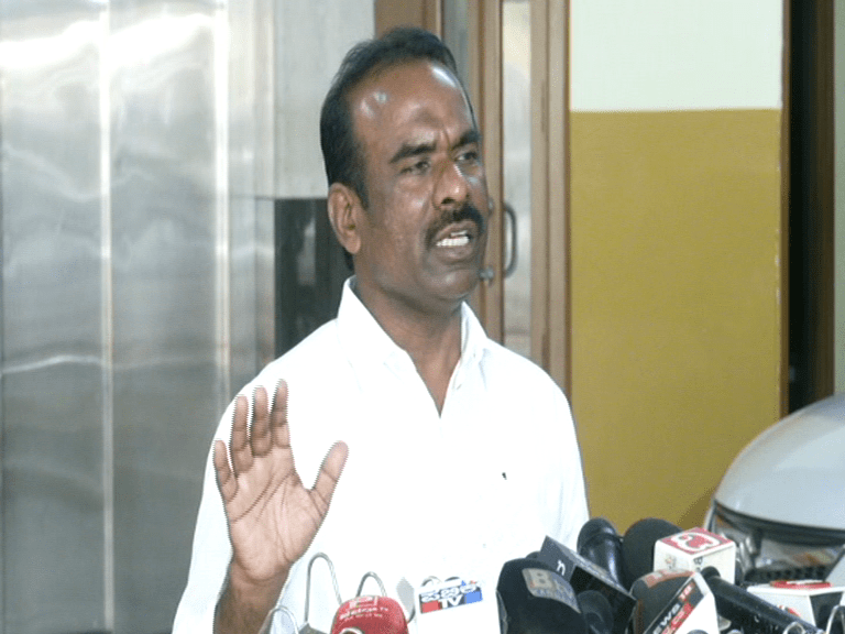 ಹೆಚ್ಚು ಸೂಟ್‍ಕೇಸ್ ತುಂಬಿಸಿ ಅಂತ ಟಾರ್ಗೆಟ್ ನೀಡುವ ದೆಹಲಿಯ ಕಾಂಗ್ರೆಸ್ ಸಭೆ: ಎನ್.ರವಿಕುಮಾರ್ ಟೀಕೆ