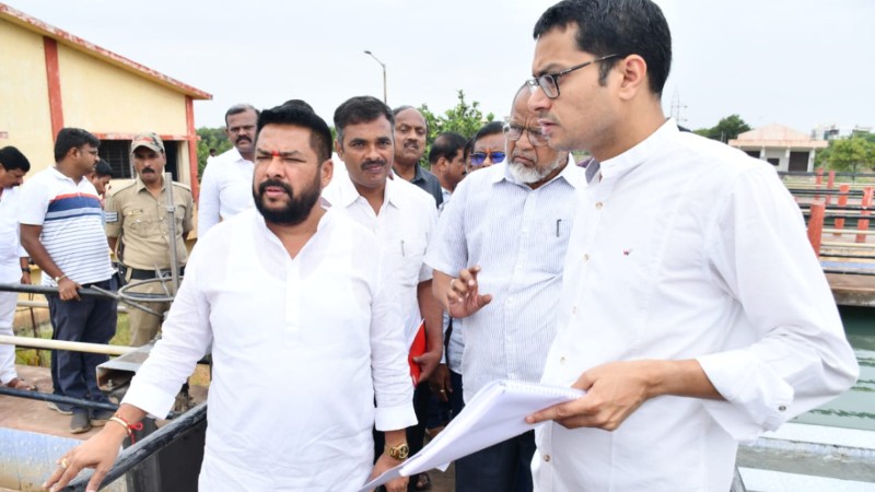 ನೀರು ಶುದ್ಧೀಕರಣ ಘಟಕಕ್ಕೆ ಸಚಿವ ಬಿ.ನಾಗೇಂದ್ರ ಭೇಟಿ, ಪರಿಶೀಲನೆ