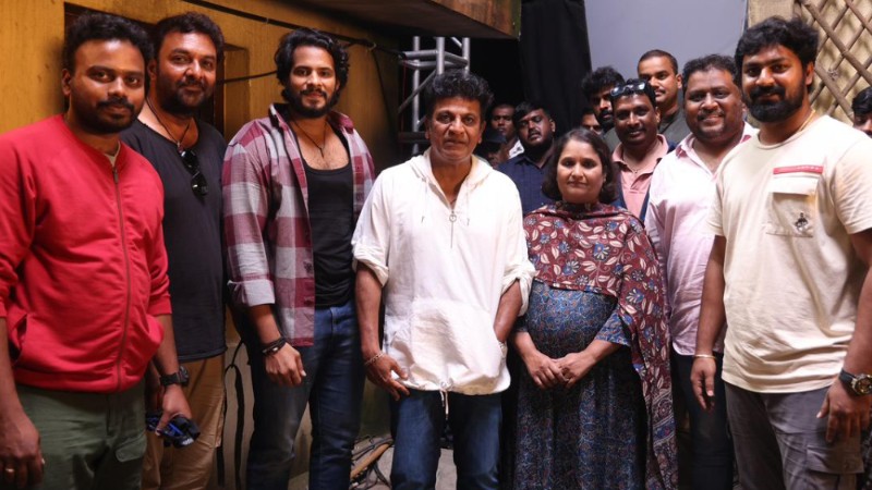 ನಿಖಿಲ್ ಕುಮಾರ್ ಹೊಸ ಸಿನಿಮಾ ಸೆಟ್ ನಲ್ಲಿ ಶಿವರಾಜ್ ಕುಮಾರ್