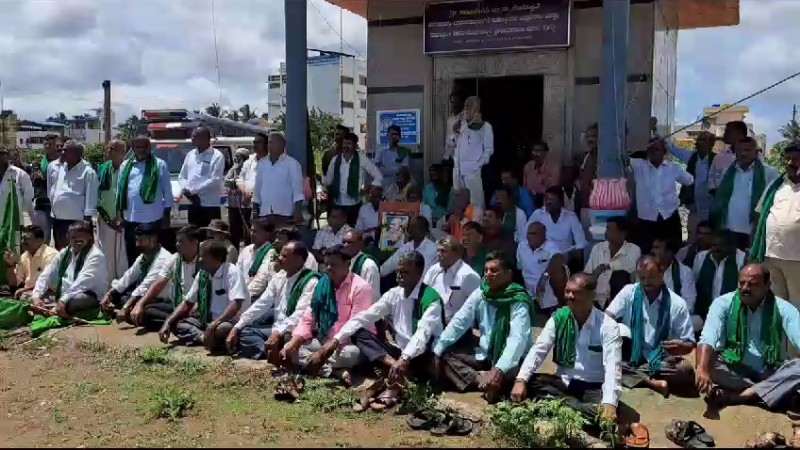 ಭದ್ರಾ ನೀರಾವರಿ ಸಲಹಾ ಸಮಿತಿ ಸಭೆ – ನಾಲೆಗಳಿಗೆ ನೀರು ಹರಿಸದಂತೆ ರೈತರ ಪಟ್ಟು