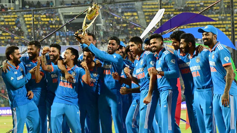 Asia Cup 2023: ಒಂದೇ ಒಂದು ಕ್ಯಾಚ್‌ ಹಿಡಿದ ಜಡೇಜಾ, 6 ವಿಕೆಟ್‌ ಕಿತ್ತ ಸಿರಾಜ್‌ಗೆ ಲಕ್ಷ ಲಕ್ಷ ಬಹುಮಾನ