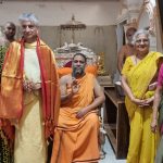 ಸುಧಾ ಮೂರ್ತಿ ಜೊತೆ ಬ್ರಿಟನ್ ಪ್ರಧಾನಿ ರಿಷಿ ಸುನಕ್ ತಂದೆ, ತಾಯಿ ಮಂತ್ರಾಲಯಕ್ಕೆ ಭೇಟಿ