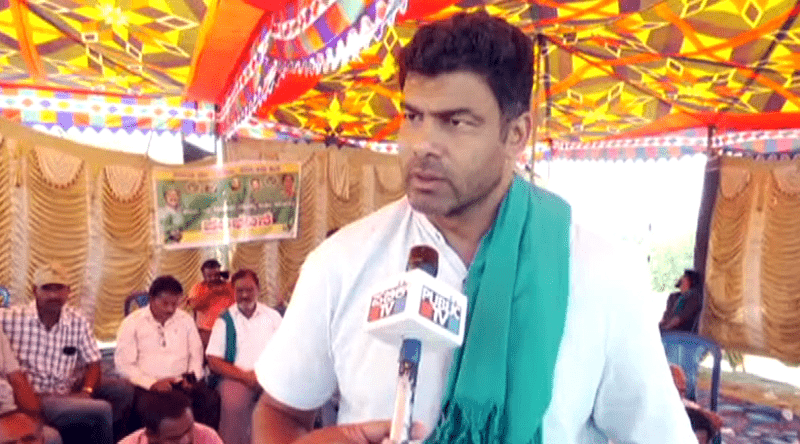 ಬರದ ಮಧ್ಯೆಯೂ ವಿದೇಶ ಪ್ರವಾಸ- ಶಾಸಕ ದರ್ಶನ್ ಪುಟ್ಟಣ್ಣಯ್ಯ ನಡೆಗೆ ರೈತರ ಆಕ್ರೋಶ