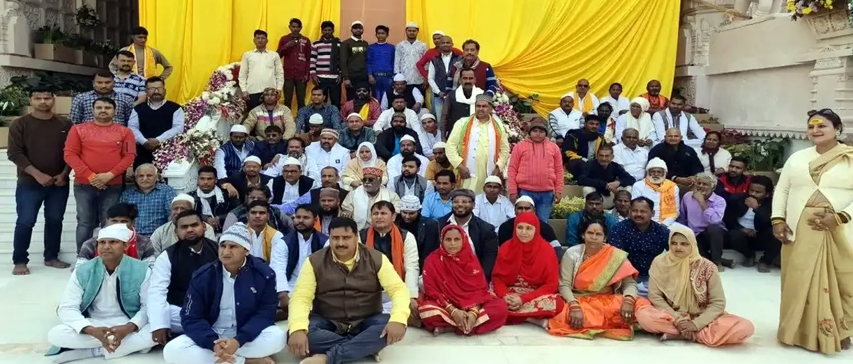 ಲಕ್ನೋದಿಂದ 6 ದಿನ ಕಾಲ್ನಡಿಗೆಯಲ್ಲಿ ತೆರಳಿ ರಾಮಲಲ್ಲಾಗೆ ನಮಿಸಿದ 350 ಮಂದಿ ಮುಸ್ಲಿಮರು!