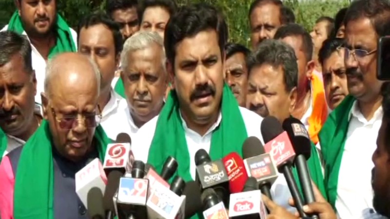 ಪ್ರತಾಪ್ ಸಿಂಹ, ಅವರ ಸಹೋದರ ಹೆದರುವ ಅಗತ್ಯವಿಲ್ಲ, ಪ್ರಕರಣದಲ್ಲಿ ಕಾಂಗ್ರೆಸ್ ರಾಜಕೀಯ: ವಿಜಯೇಂದ್ರ